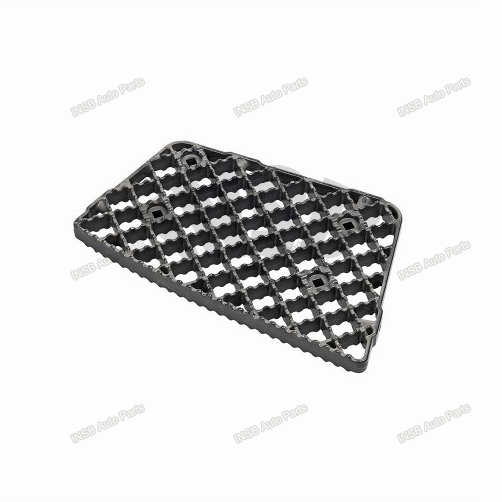 3798586 8142607 UPPER FOOTSTEP GRILLE RH LH for IVECO EUROSTAR EUROTECH EUROTRAKKER  truck parts INIV5018