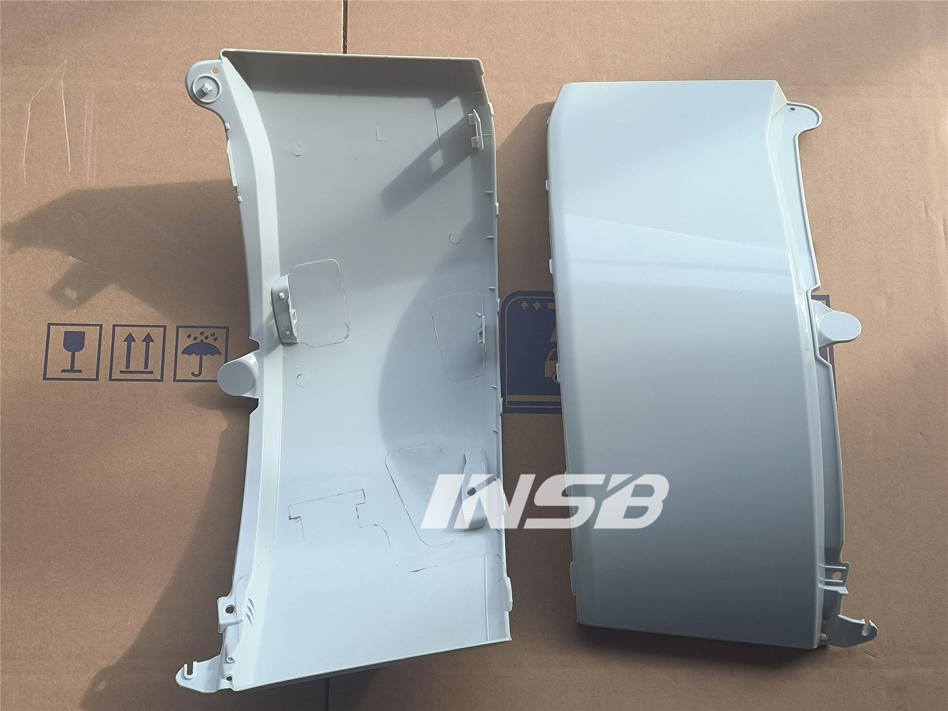 7482250945 7482221093 GARNISH RH/LH  For RENAULT T Range T Series INR5056 INR5057