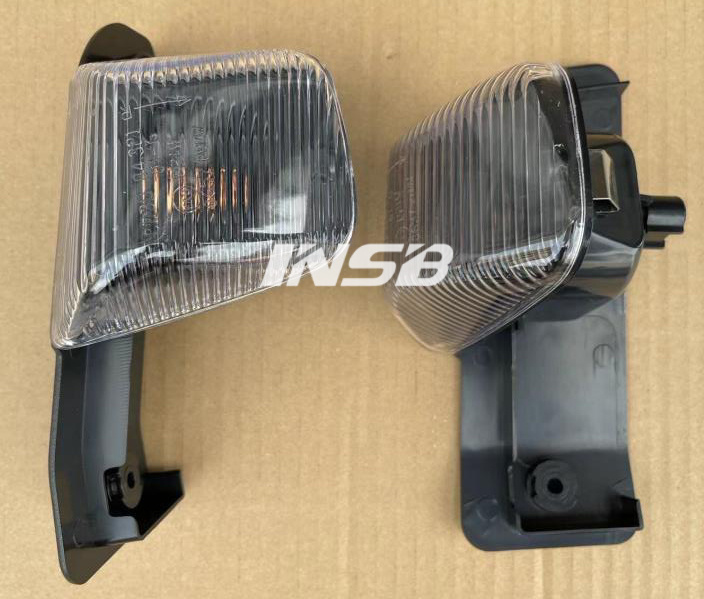 5801629858 5801754888 5801629859 5801754889INDICATOR LAMP WITH TWO HOLE RH LH for IVECO STRALIS HI-WAY STRALIS HI-ROAD TRAKKER HI-LAND truck parts INIV8068 INIV8069