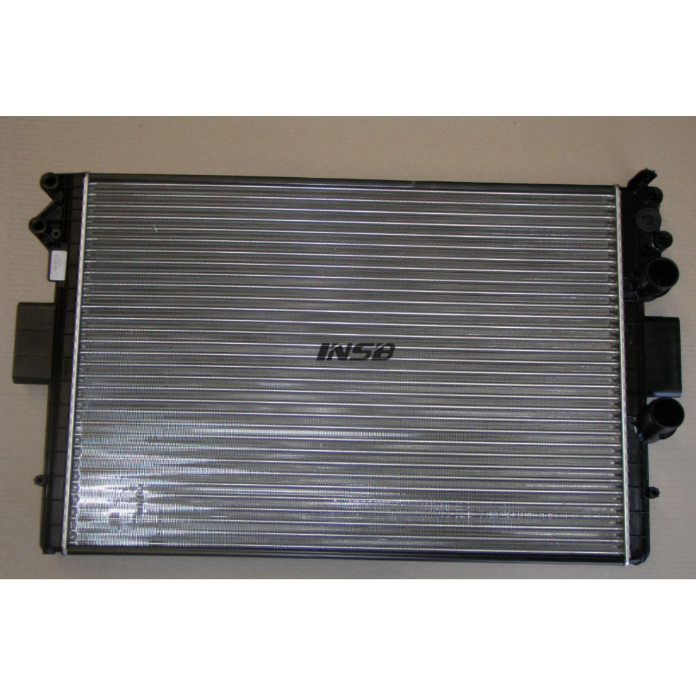 500396428 Radiator for IVECO Daily Van Spare Parts INSB31-64
