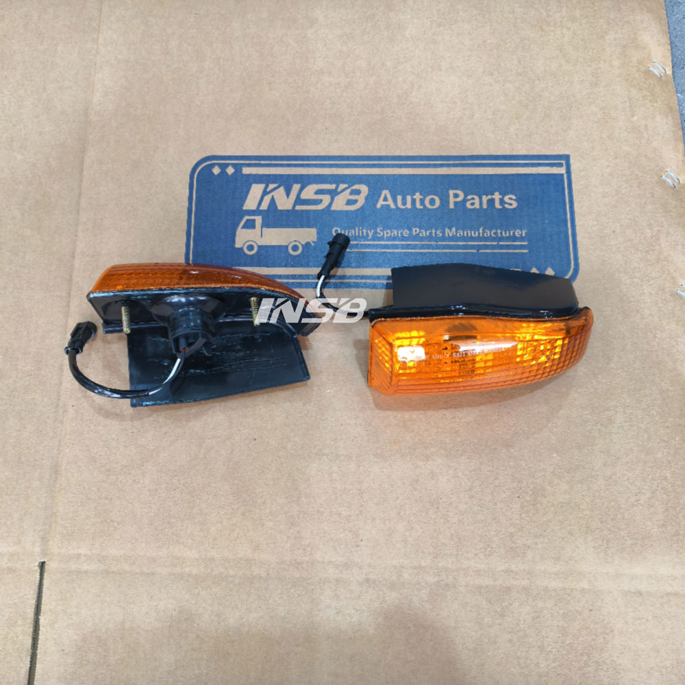 3800-300052 3800-300051 Side Lamp for Hongyan Truck Parts INHY01021