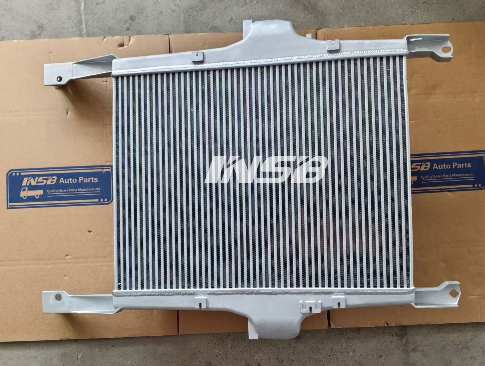 41214448 Radiator for IVECO Truck Spare Parts for IVECO Stralis Truck IE0600254